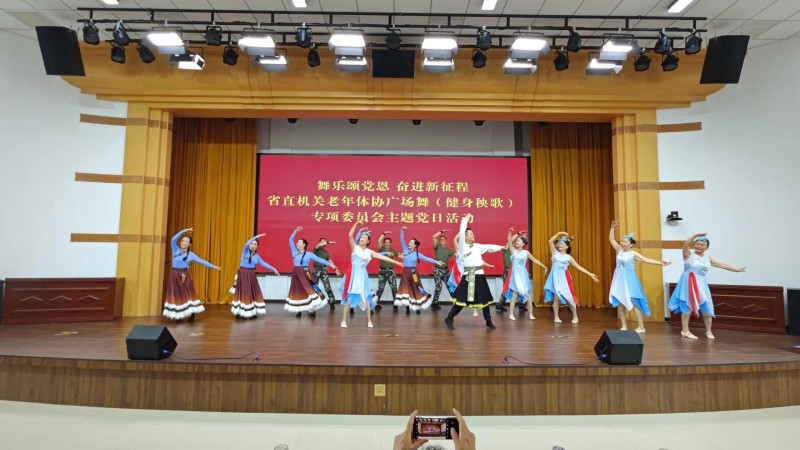 103.jpg
